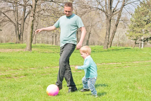 Father and son fun outddors — Stock Photo, Image