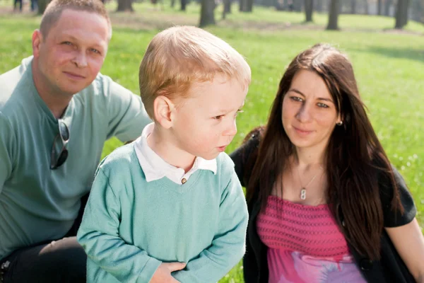 Happiness family outdoors — Stock Photo, Image