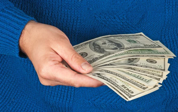 Mão com notas de dólar isoladas no fundo — Fotografia de Stock
