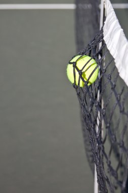 bir mahkeme net isabet tennisball