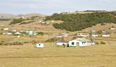 hutjes in transkei Zuid-Afrika corrigated ijzer