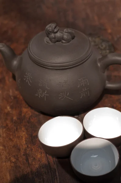 Chińska Zielona herbata garnek i puchary — Zdjęcie stockowe