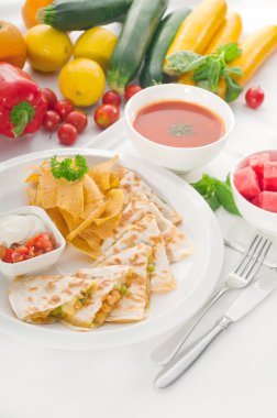 orijinal mexican quesadilla de pollo