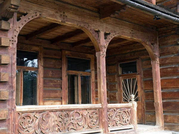 Cabane en bois polonaise traditionnelle de Zakopane — Photo