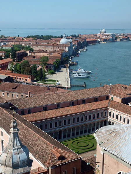 Венеция - вид с башни церкви Сан Джорджо Маджоре — стоковое фото