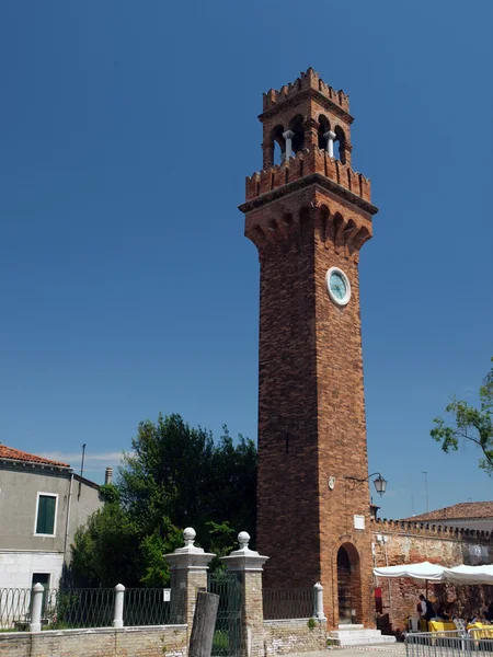 Klocktornet av san giacomo, ön murano — Stockfoto