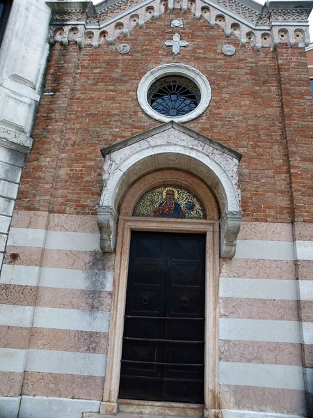 Venedik - dorsoduro büyüleyici küçük bir kilisede — Stok fotoğraf
