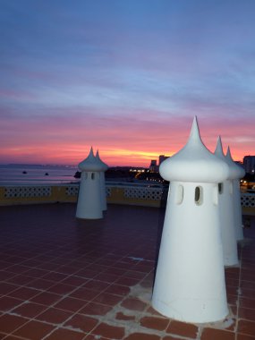 Portekiz, Algarve 'nin Atlantik kıyısındaki Portimao tatil beldesi.