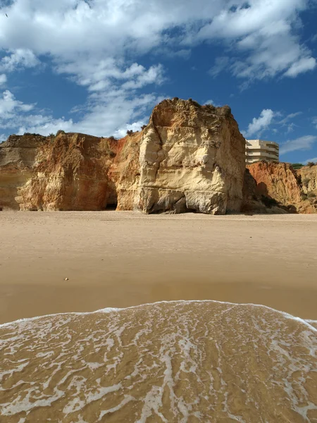 Scogliere rocciose colorate dell'Algarve — Foto Stock