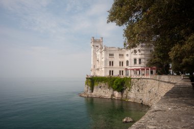 Miramare Kalesi