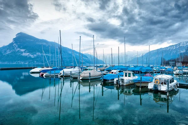 lake thun gemilerde.