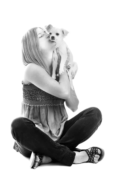 Fille et chihuahua — Photo