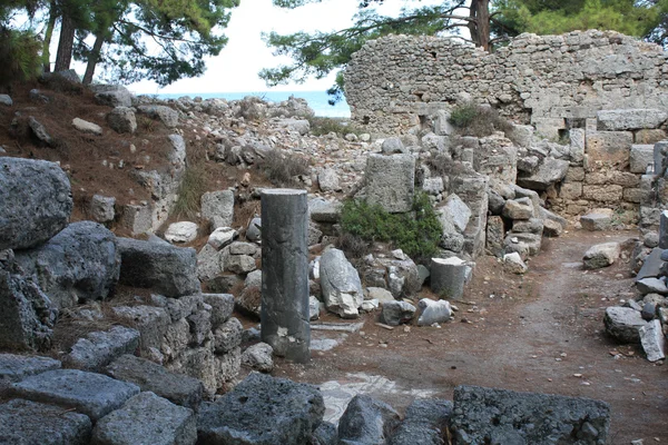 Coluna antiga na cidade de Phaselis. 7 século B.C. Turquia — Fotografia de Stock