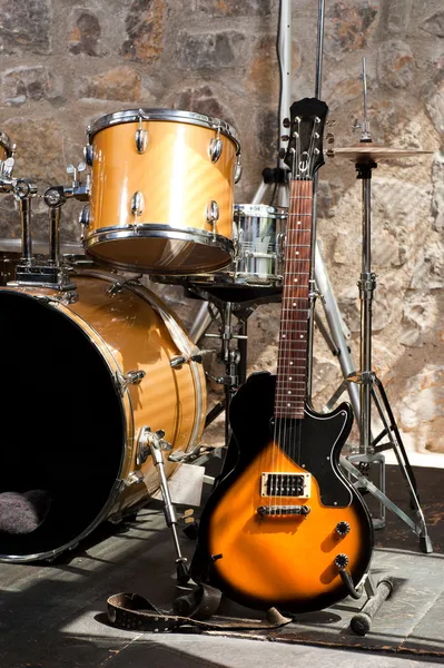 Instruments on stage — Stock Photo, Image