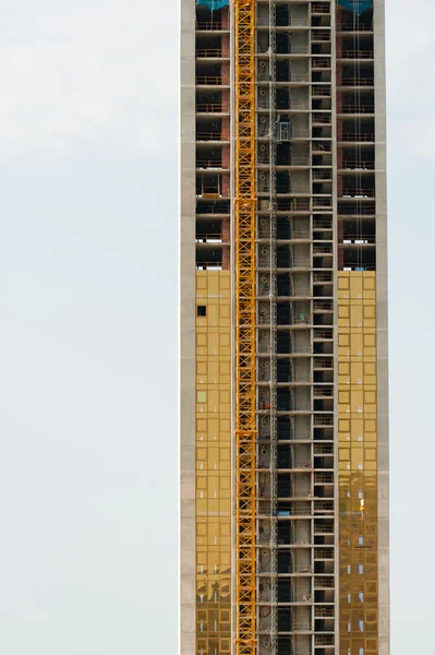 Skyskrapa under konstruktion — Stockfoto