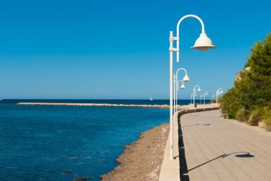 Beach promenade clipart