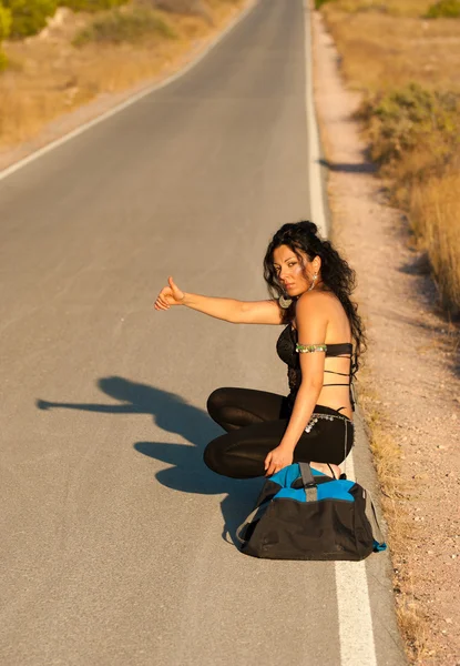Sexy hitchhiker — Stock Photo, Image