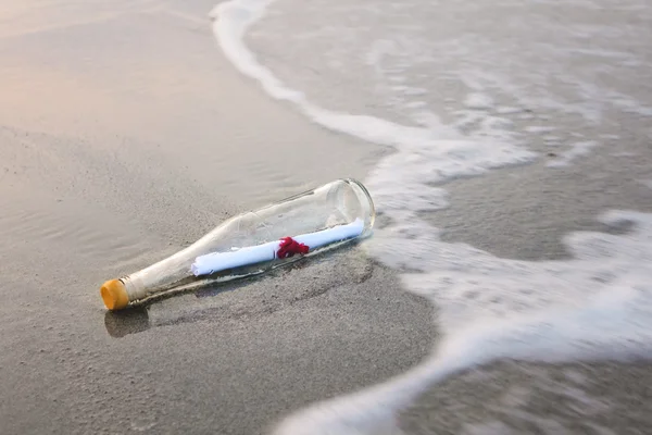 Love message in bottle — Stock Photo, Image