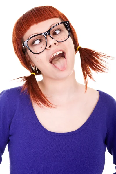 Jovem menina alegre mostrando língua — Fotografia de Stock
