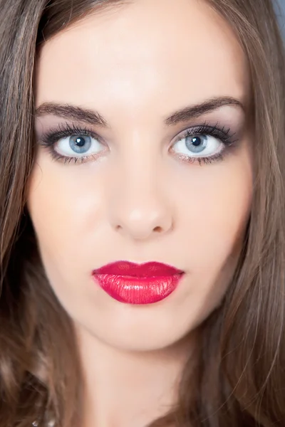Close up de cara de mulher com boa maquiagem — Fotografia de Stock