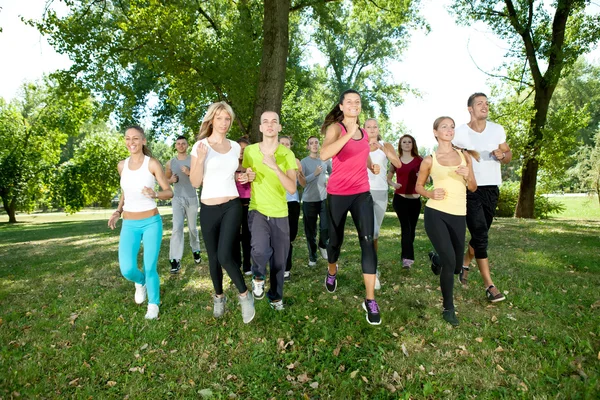 Grupo de jogging — Fotografia de Stock