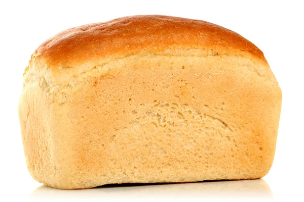 Свіжий хліб, ізольований на білому — стокове фото