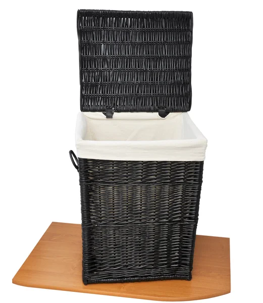 Empty wicker basket. — Stock Photo, Image