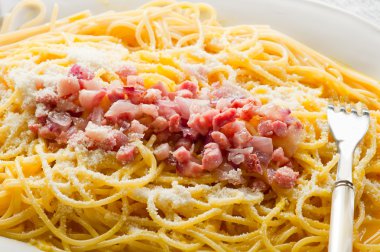 spagetti carbonara