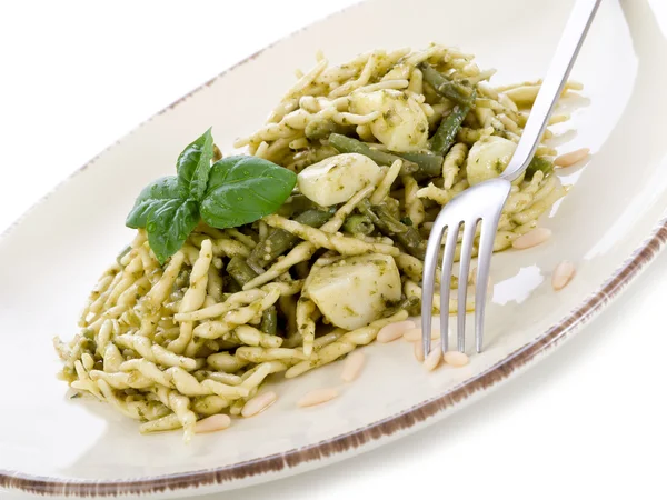 Pesto trofie ricetta tipica genoa-trofie al pesto — Foto Stock