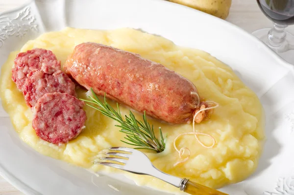 Sausage with mashed potatoes — Stock Photo, Image