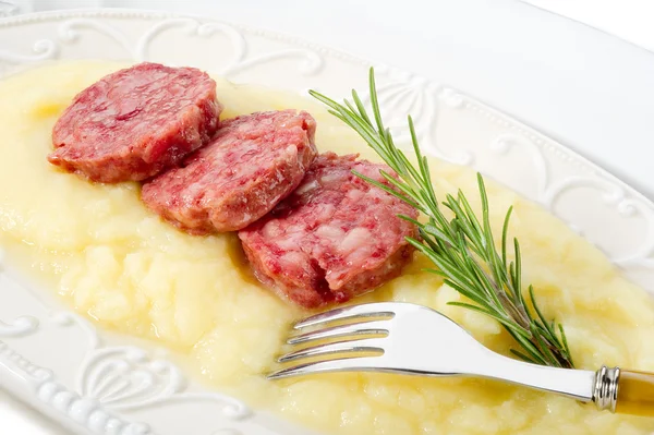 Slice sausage with mashed potatoes — Stock Photo, Image