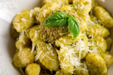 Pesto gnocchi