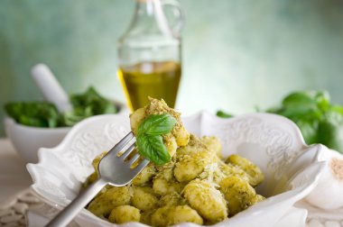 Pesto gnocchi