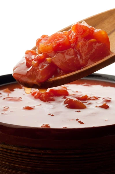 Kaşık üzerine domates sosu — Stok fotoğraf