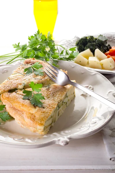 Omelette mit Zucchinis und Petersilie — Stockfoto