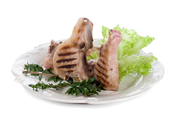 Izgara kuzu kaburga ile salata costolette kuzu — Stok fotoğraf