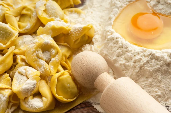 Zutaten für hausgemachte italienische Pasta — Stockfoto