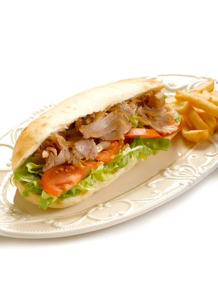 Kebap-Sandwich auf Teller — Stockfoto