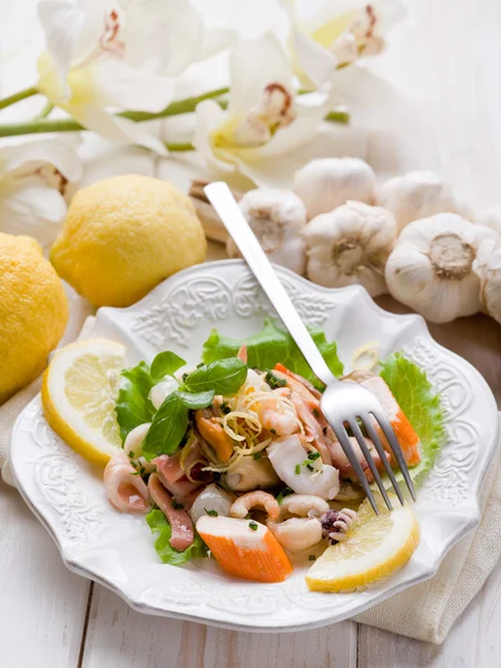 Mixed seafood salad — Stock Photo, Image