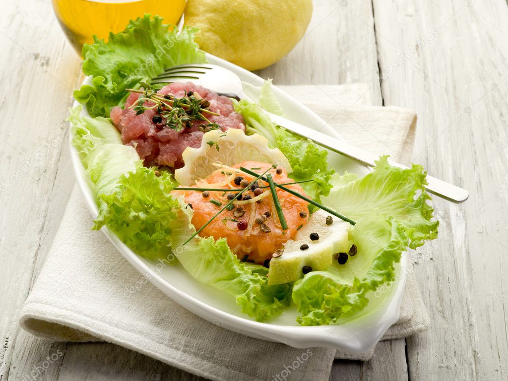 Salmon and tuna tartare with green salad