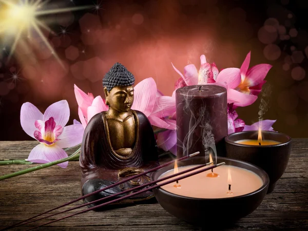 Buddah witn candle and incense — Stock Photo, Image
