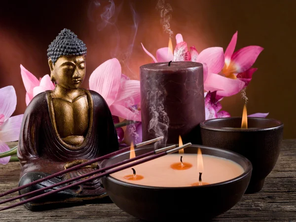 Candela strega buddha e incenso — Foto Stock