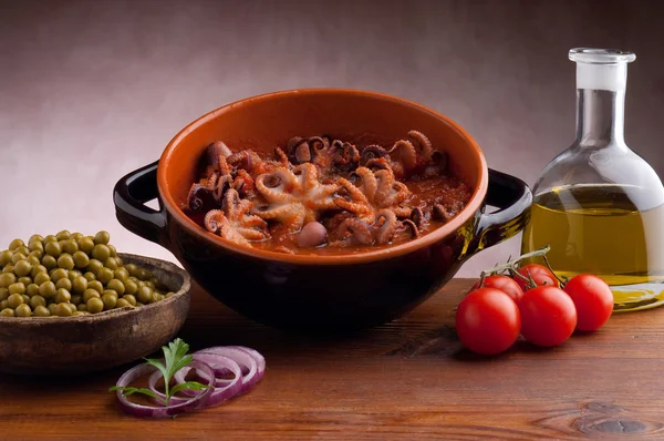 Pulpo en guazzetto receta típica italiana — Foto de Stock