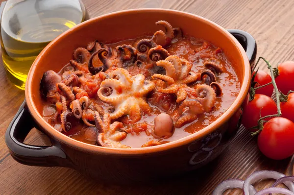 Octopus in guazzetto typical italian recipe — Stock Photo, Image