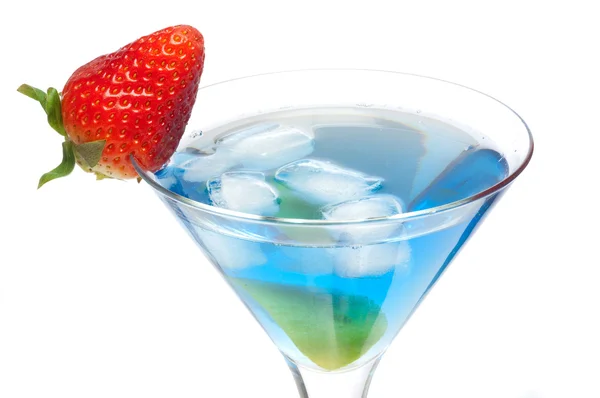 Curacao cocktail with strawberry — Stock Photo, Image