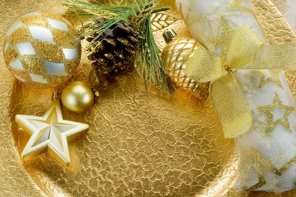 ゴールドのクリスマスの装飾 — ストック写真