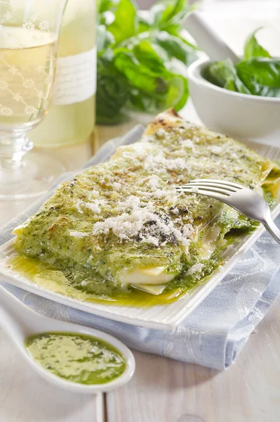 Vegetarische pesto lasagne — Stockfoto