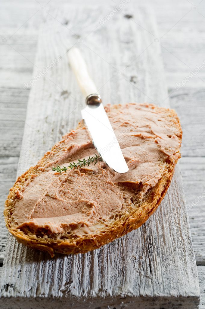 Slice bread with pate