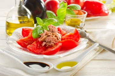 Salad with tuna and tomatoes clipart