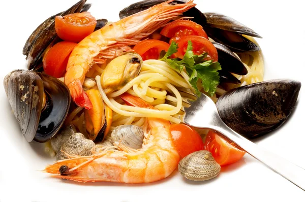 Spaghetti with mussel clam and shrimp — Stock Photo, Image